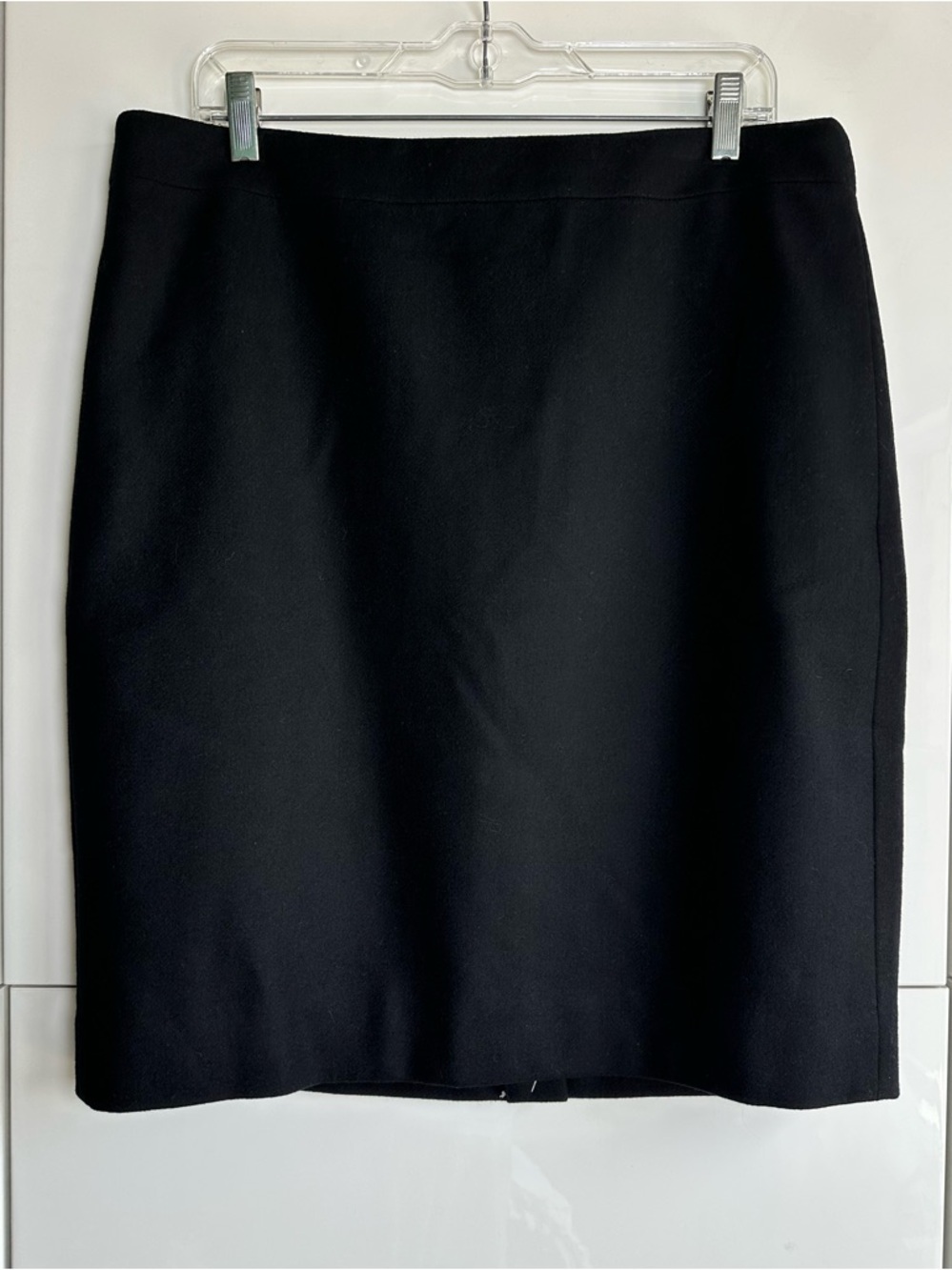 J.Crew Pencil Skirt Black Size 14 Wool
Classic Office Professional NWT